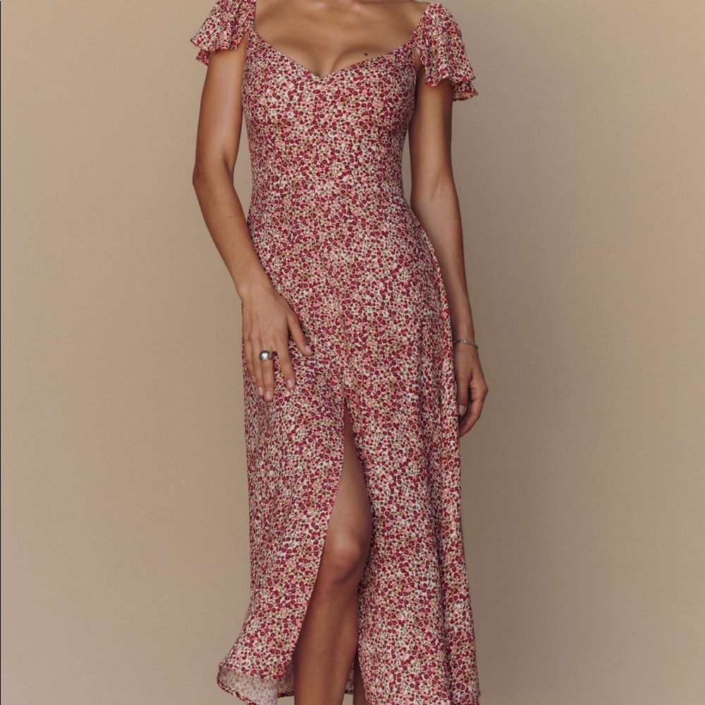 “💖Sale” Reformation Baxley Dress - La Vie En Rose
